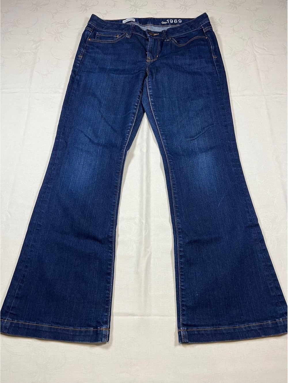 Womans Gap Long and Lean Trouser Flare Dark Wash Jean Size 28
